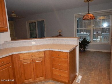 804 Waxwing Ct, Blooming Grove Township, PA 18428 - photo 7