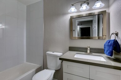 IMG_2217_18_19_20_21_22_23Interior01