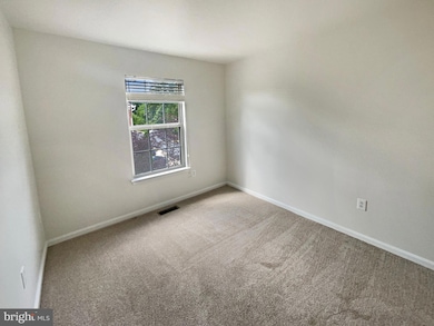 13123 Copper Brook Way, Herndon, VA 20171 - photo 5