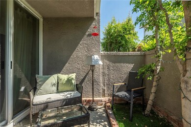 23549 Victory Blvd unit 21, West Hills, CA 91307 - photo 5