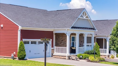 136 Falling Water Ln, Morgantown, WV 26508 - photo 7