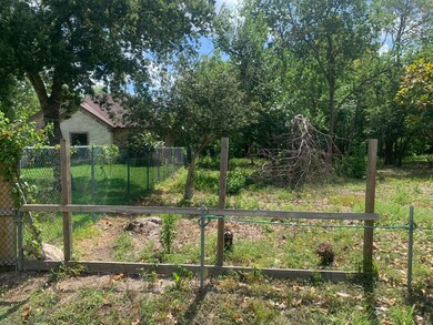 9414 Willow St, Houston, TX 77088 - photo 6