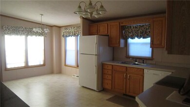 Separate breakfast area with pull up/down blinds