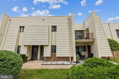 211 Bradford Ct unit 202L, Westampton, NJ 08060 - photo 2