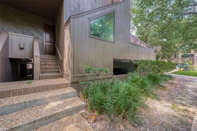 260 Litchfield Ln unit 115, Houston, TX 77024 - photo 2