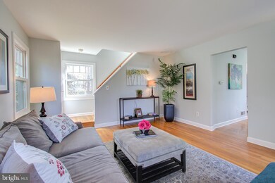 24 Pine Ave, Takoma Park, MD 20912 - photo 4