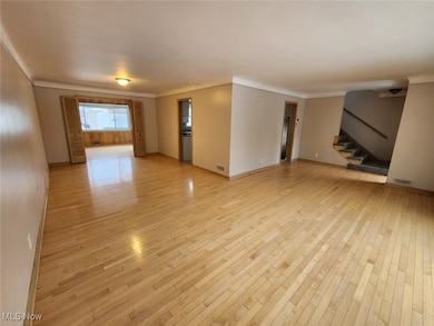 2413 Elmdale Rd, University Heights, OH 44118 - photo 3