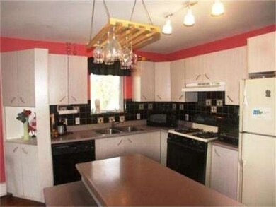 65 Paine St, Roslindale, MA 02131 - photo 6