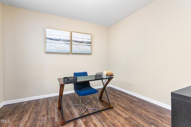 1068 Kenross Court-6