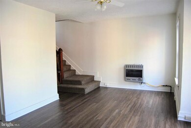 422 N Locust St unit A, Hagerstown, MD 21740 - photo 2