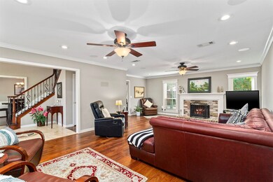 111 S Village Knoll Cir, Spring, TX 77381 - photo 6