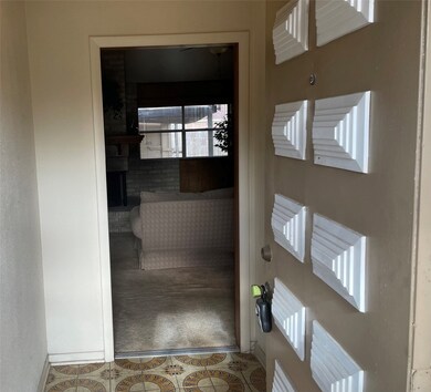 6814 Winding Trace Dr, Houston, TX 77086 - photo 3