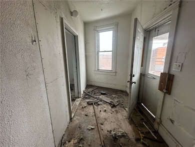 3061 Chartiers Ave, Pittsburgh, PA 15204 - photo 7