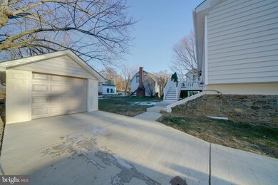 14331 McAfee Hill Rd, Highfield-Cascade, MD 21719 - photo 4