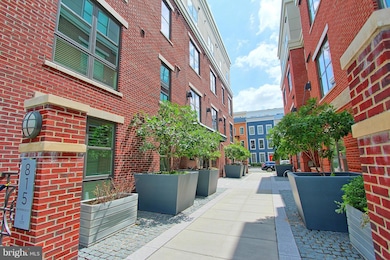 815 N Patrick St unit 411, Alexandria, VA 22314 - photo 3