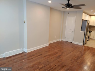 2040 S 18th St unit 1, Philadelphia, PA 19145 - photo 3