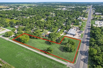 205 W Columbus, Wharton, TX 77488 - photo 2