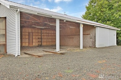 1009 Old Pioneer Way NW, Orting, WA 98360 - photo 4