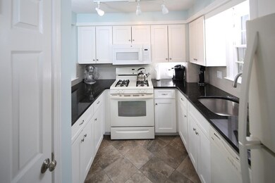 523 Washington St unit C7, Pembroke, MA 02359 - photo 4
