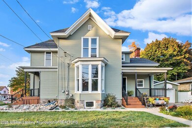 301 E Walker St, Saint Johns, MI 48879 - photo 2