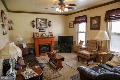 217 Zwecker Cir, New Holland, PA 17557 - photo 5