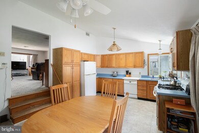 61 Edgewood Rd, Bordentown, NJ 08505 - photo 7