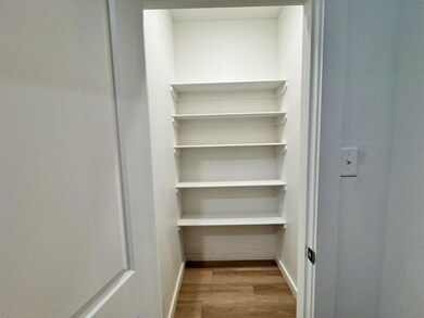 5533 Itasca Unit A Pantry