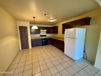 5724 Ybarra Ct, El Paso, TX 79905 - photo 4