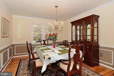 13136 Rounding Run Cir, Herndon, VA 20171 - photo 7