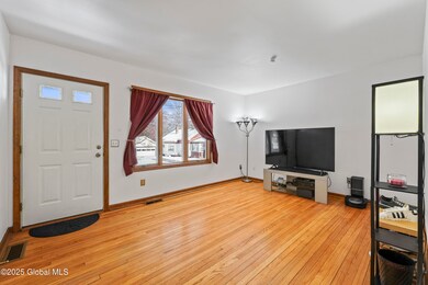 50 Cuthbert St, Schenectady, NY 12302 - photo 6