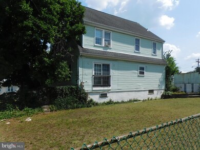 339 E Washington St, Riverside, NJ 08075 - photo 5