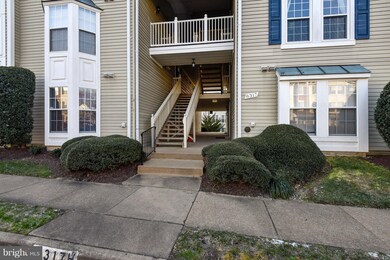 8317M Bluebird Way unit M, Lorton, VA 22079 - photo 2