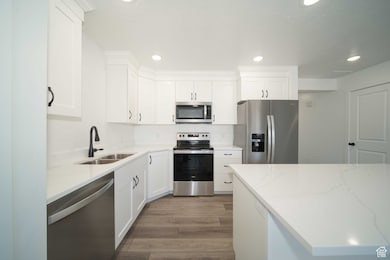 Photos are of a previously built townhome. Finish package varies depending on the townhome. Ask for details.