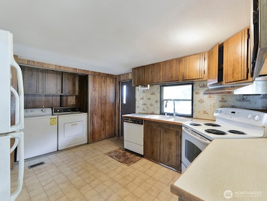 20725 9th Ave E unit 6, Spanaway, WA 98387 - photo 5