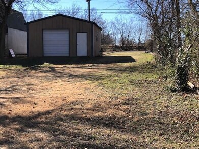 1504 S Hatcher, Decatur, TX 76234 - photo 2