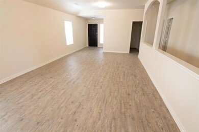 1706 Bobolink Dr, Ennis, TX 75119 - photo 3