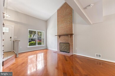 5596 Neddleton Ave, Woodbridge, VA 22193 - photo 4