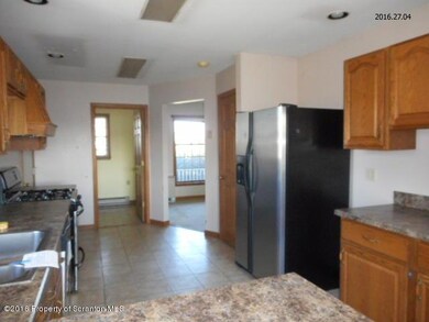 913 Apple Tree Rd, Moscow, PA 18444 - photo 4