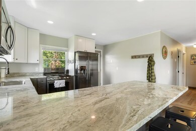 12 Grandview Dr, Clarksville, NH 03592 - photo 6