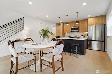 8227 Latona Ave NE, Seattle, WA 98115 - photo 2