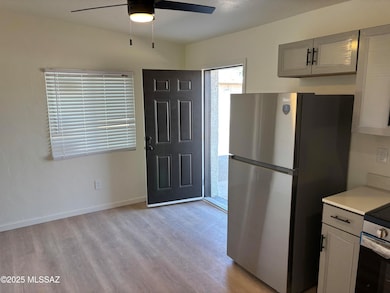 326 E Prince Rd unit 3, Tucson, AZ 85705 - photo 2