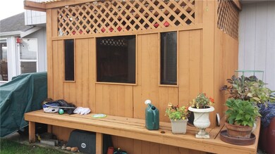 304 Groff Ave NW, Orting, WA 98360 - photo 2