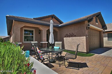 6523 W Mockingbird Way-large-004-034-Cou