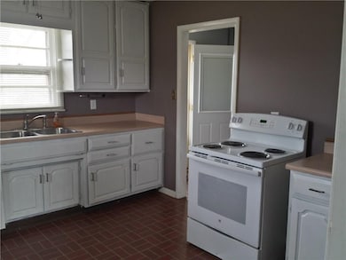 339 N 21st Ave, Beech Grove, IN 46107 - photo 4