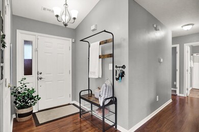 12725 Sovereign Ln, Fishers, IN 46038 - photo 6