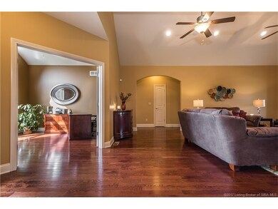 9303 Clyde Ct, Floyds Knobs, IN 47119 - photo 5