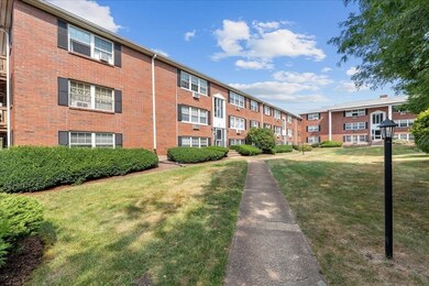 8 Tara Dr unit 1, Weymouth, MA 02188 - photo 3