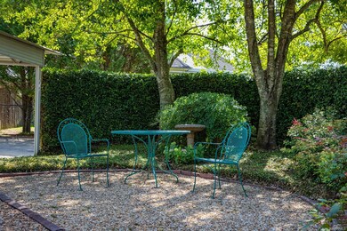 SITTING AREA FOR YOUR MORNING COFFEE