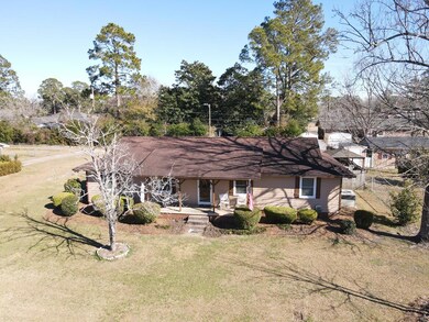 109 Pearl Place, Fitzgerald, GA 31750 - photo 3