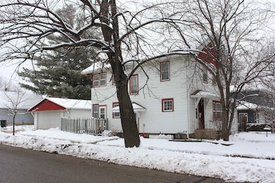 1227 W 2nd St, Cedar Falls, IA 50613 - photo 3